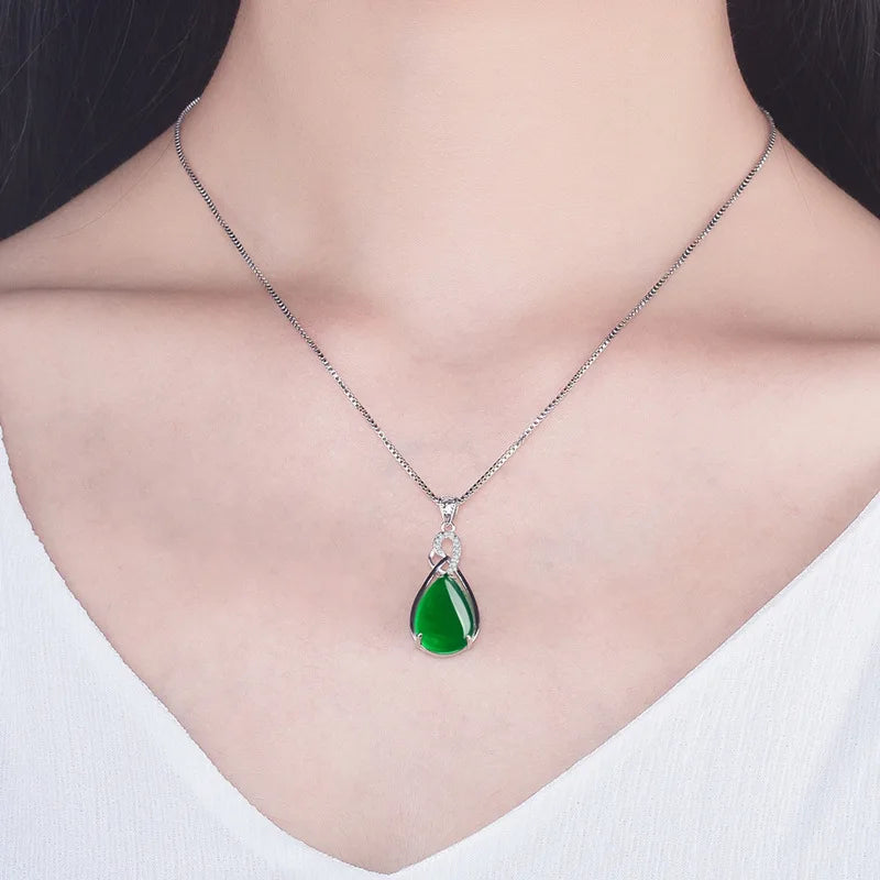 2021 New Fashion Natural Emerald S925 Sterling Silver Women Necklace Pendant Gemstone Collarbone Fine Jewelry Jade Bizuteria